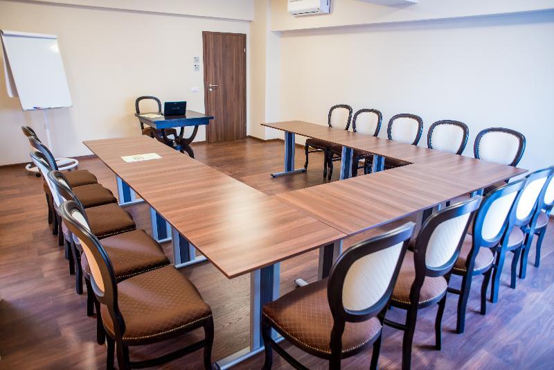 יאשי Hotel Arnia מראה חיצוני תמונה